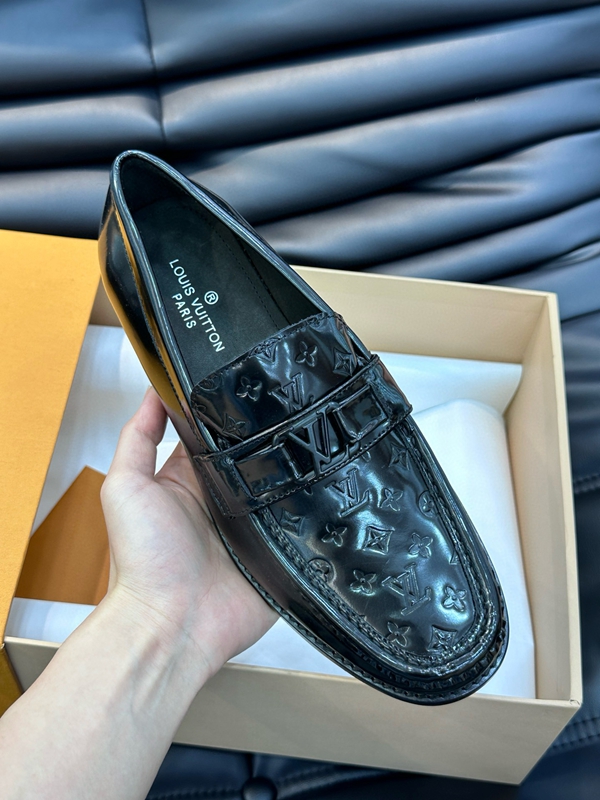 ルイヴィトン靴細部ディテール